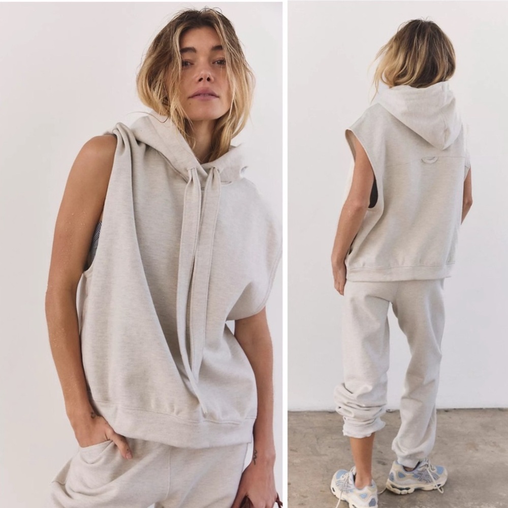 EUC FP MOVEMENT FOR THE WIN SLEEVELESS HOODIE